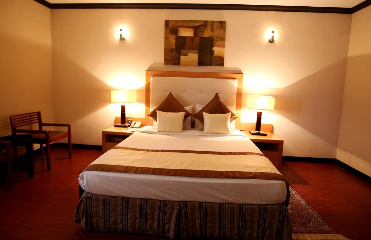 London Crown Hotel Dubai Eksteriør billede