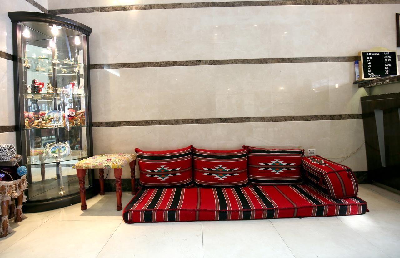London Crown Hotel Dubai Eksteriør billede