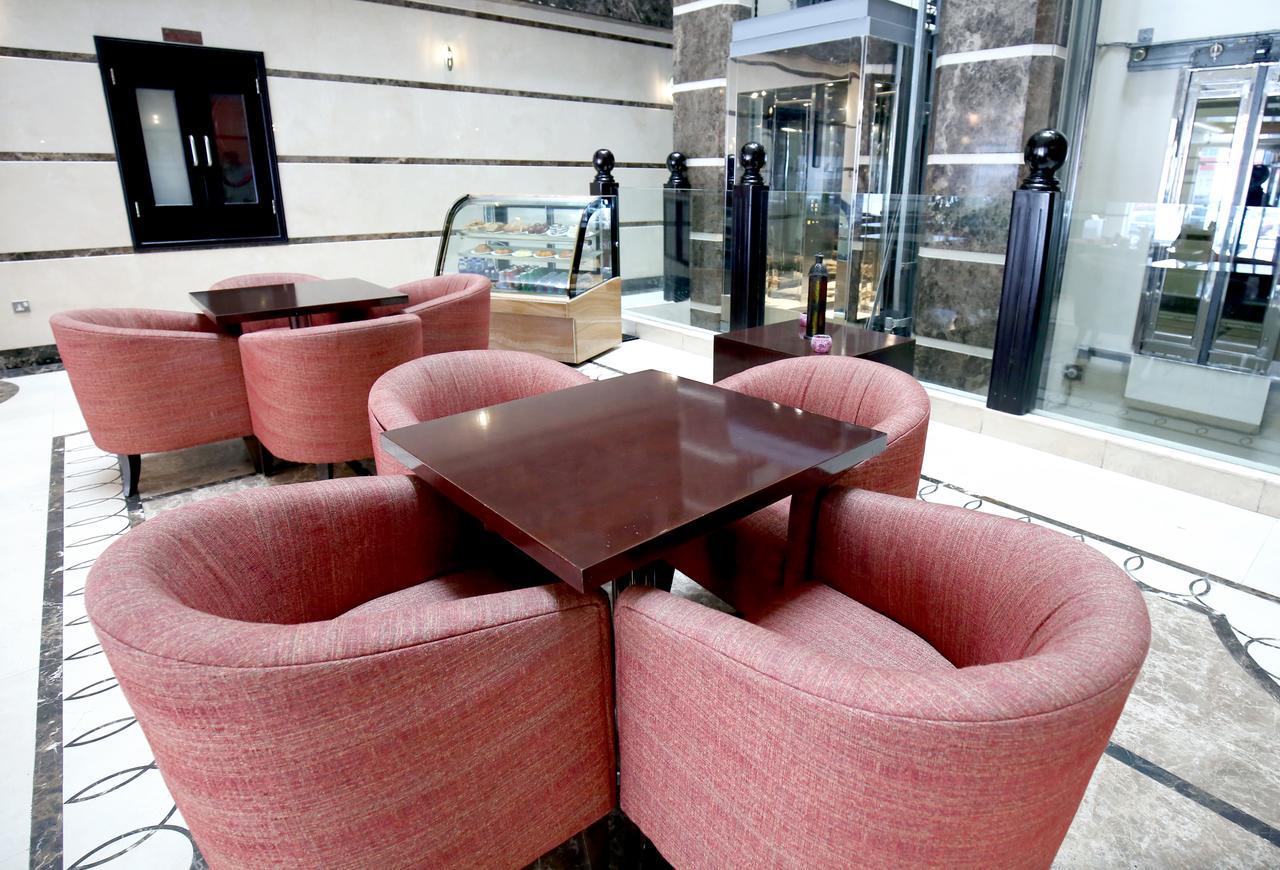 London Crown Hotel Dubai Eksteriør billede