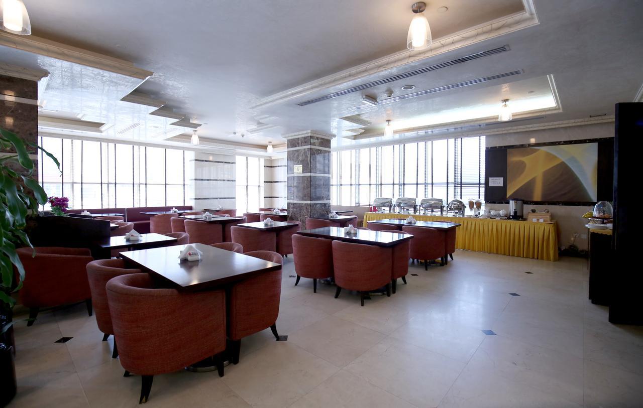 London Crown Hotel Dubai Eksteriør billede