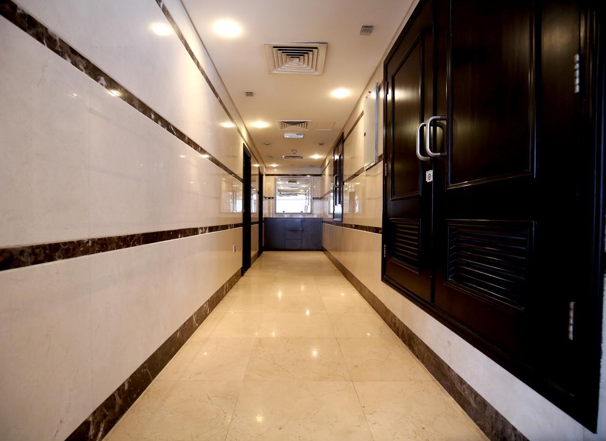 London Crown Hotel Dubai Eksteriør billede