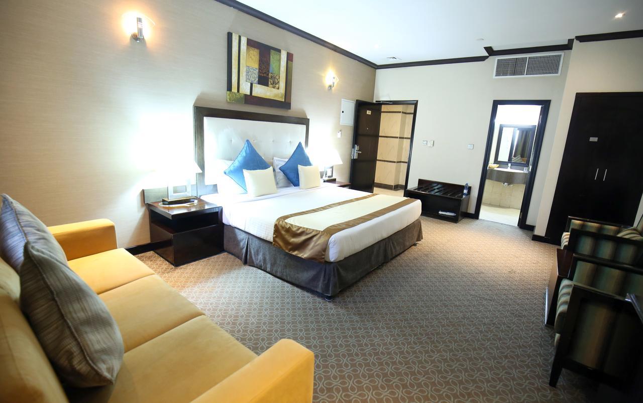 London Crown Hotel Dubai Eksteriør billede