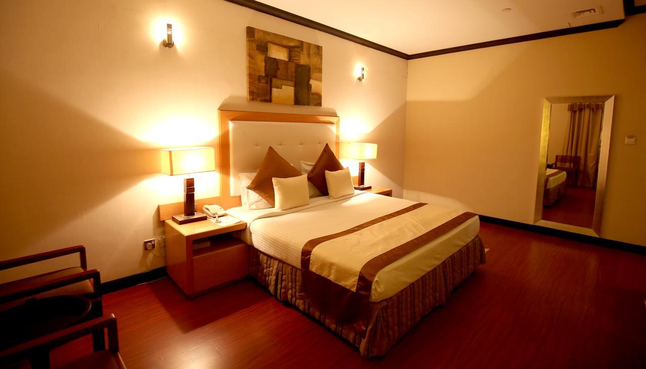 London Crown Hotel Dubai Eksteriør billede