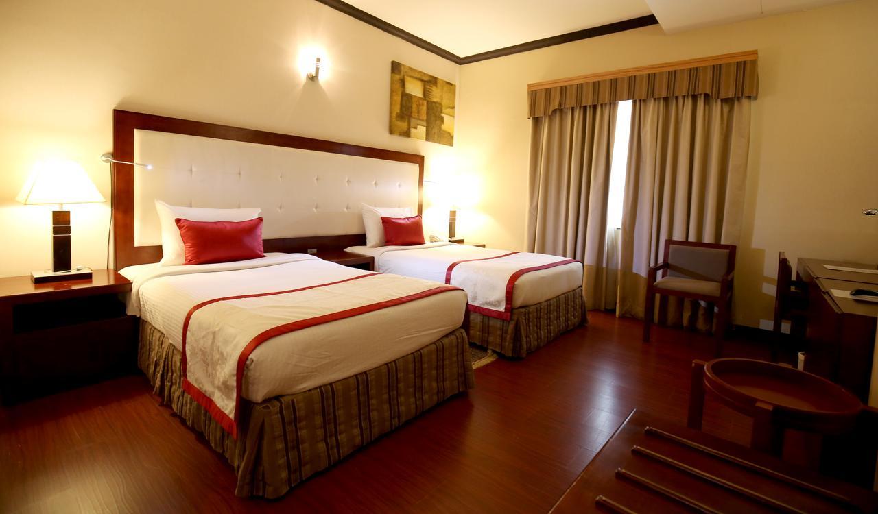 London Crown Hotel Dubai Eksteriør billede
