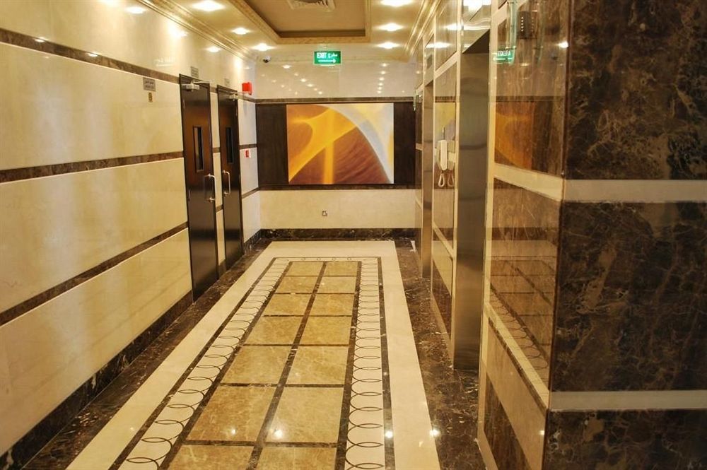 London Crown Hotel Dubai Eksteriør billede